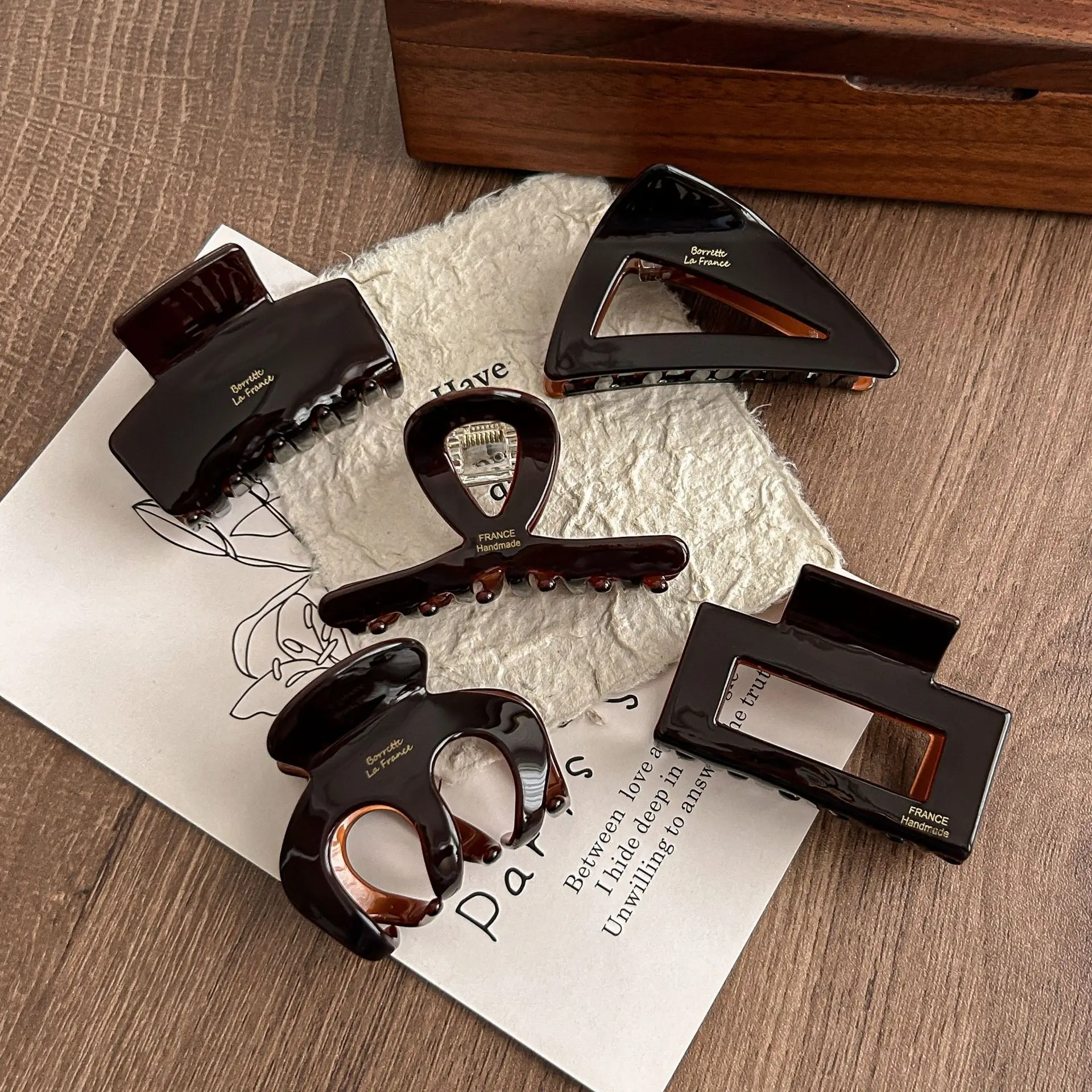 Artigli per capelli in acido acetico caffè serie caffè francese per donna Clip per squalo grande di fascia alta sul retro della testa Volume dei capelli Accesso multiplo