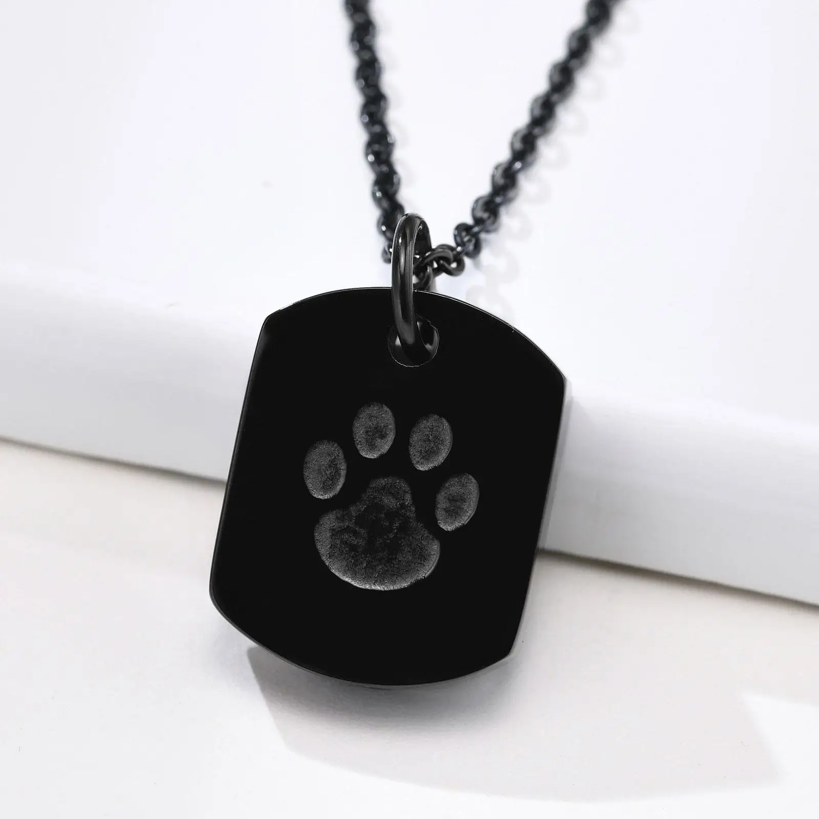 Pet Urn Necklace Retro Titanium Steel Dog Paw Locket Adjustable Bereavement Gift Keychain for Ashes Human Women Husband Wife Men