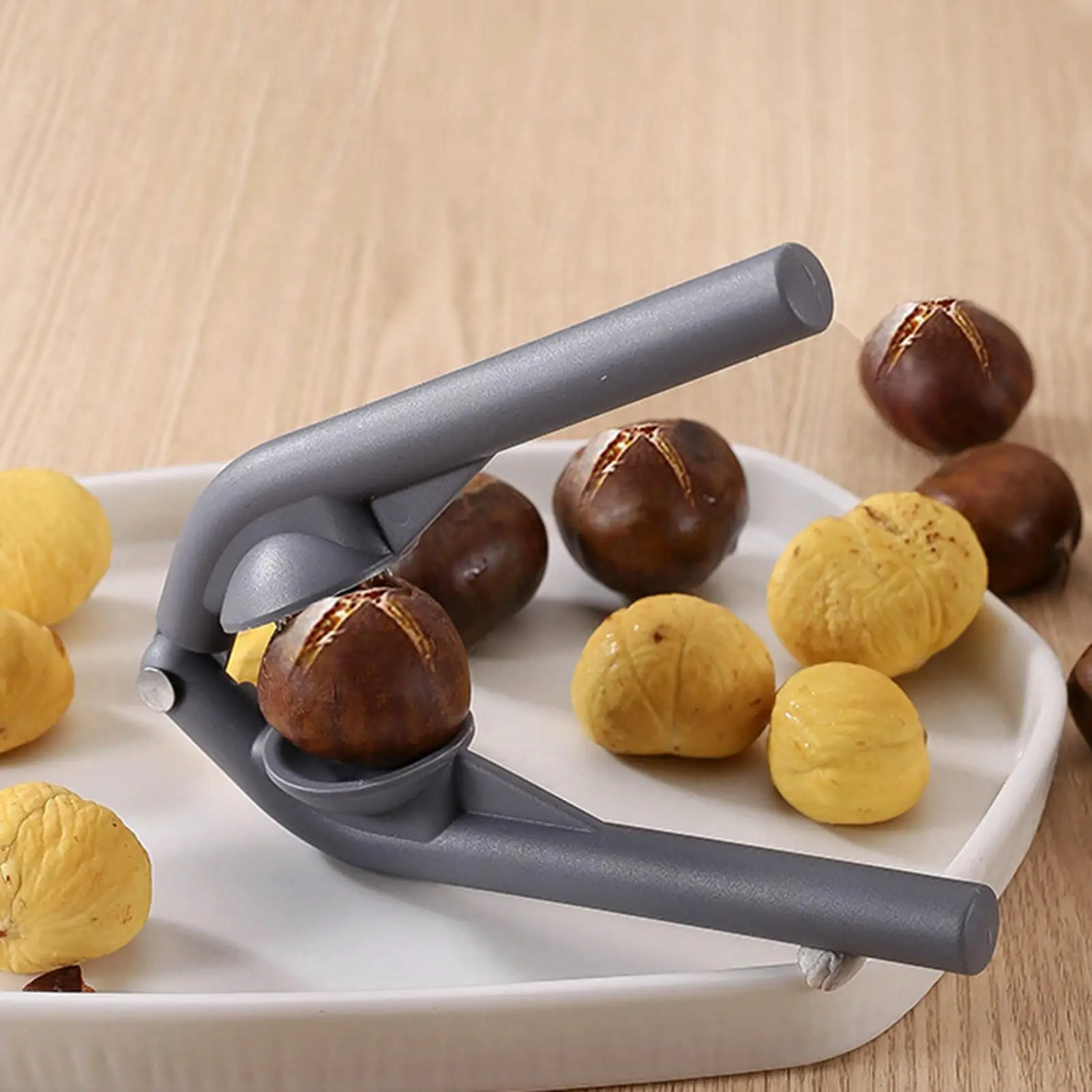 Multi-Functional Walnut Sheller Shelling Stainless Steel Chestnut Cutter Tool Manual Portable Chestnut Opener for Home Cooking
