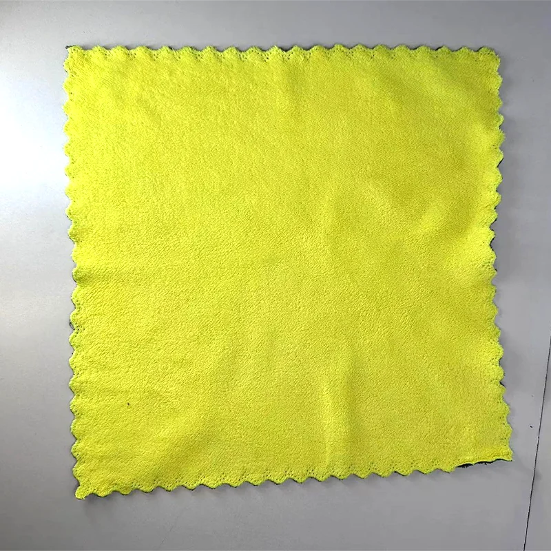 High quality car wash and cleaning towels for automobiles