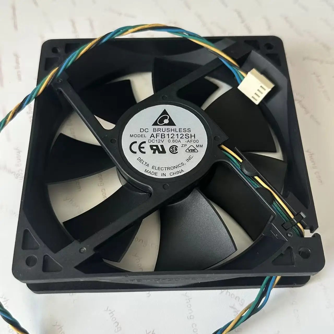 Delta Electronics AFB1212SHE AF00 DC 12V 0.80A 120x120x25mm 4-Wire Cooling Fan