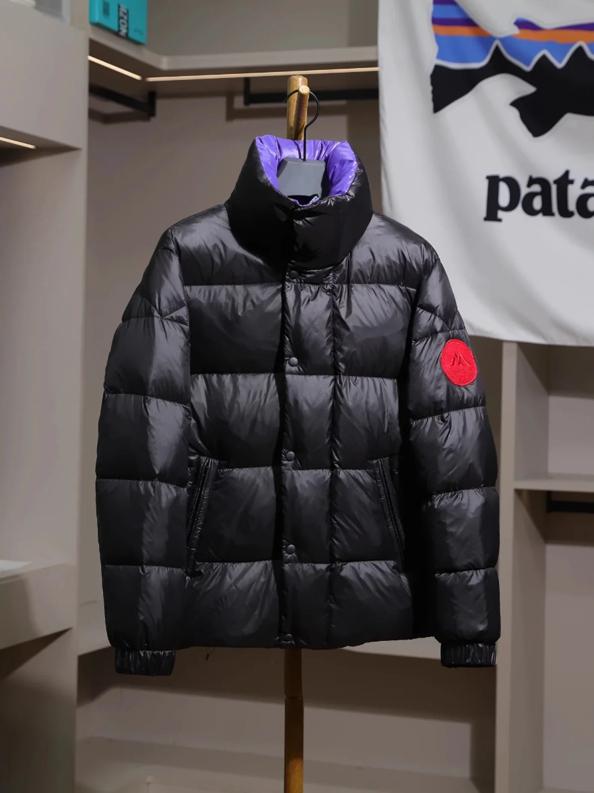 

Warmth Reigns Winter Jacket High Fill down 90% White Duck down Men's Outdoor Thickened Warmth Durable Zipper Closure