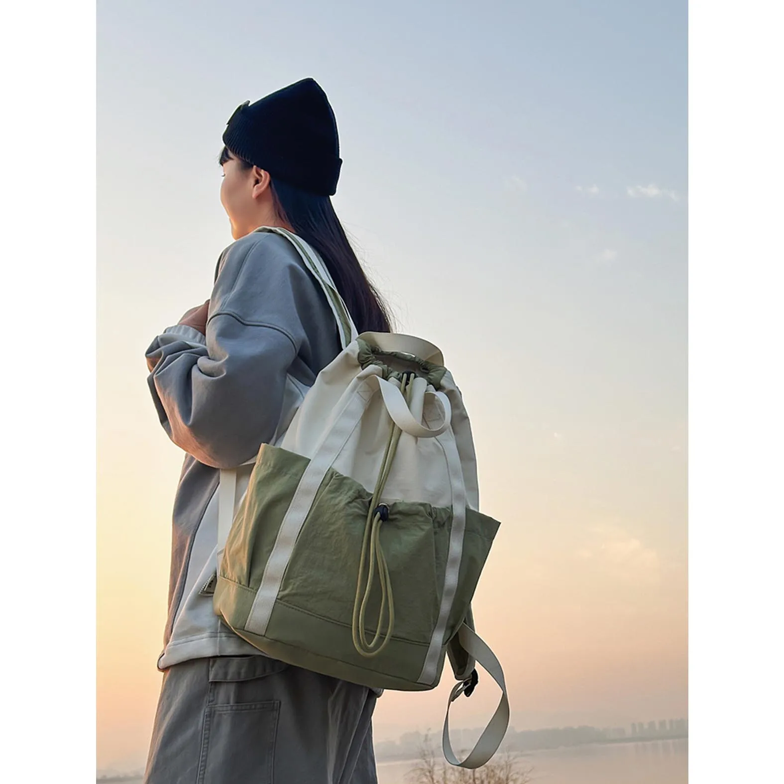 

2025 Spring/Summer New Backpack Lightweight Bundle Drawstring Backpack Mountaineering Backpack Travel Leisure Student Backpack