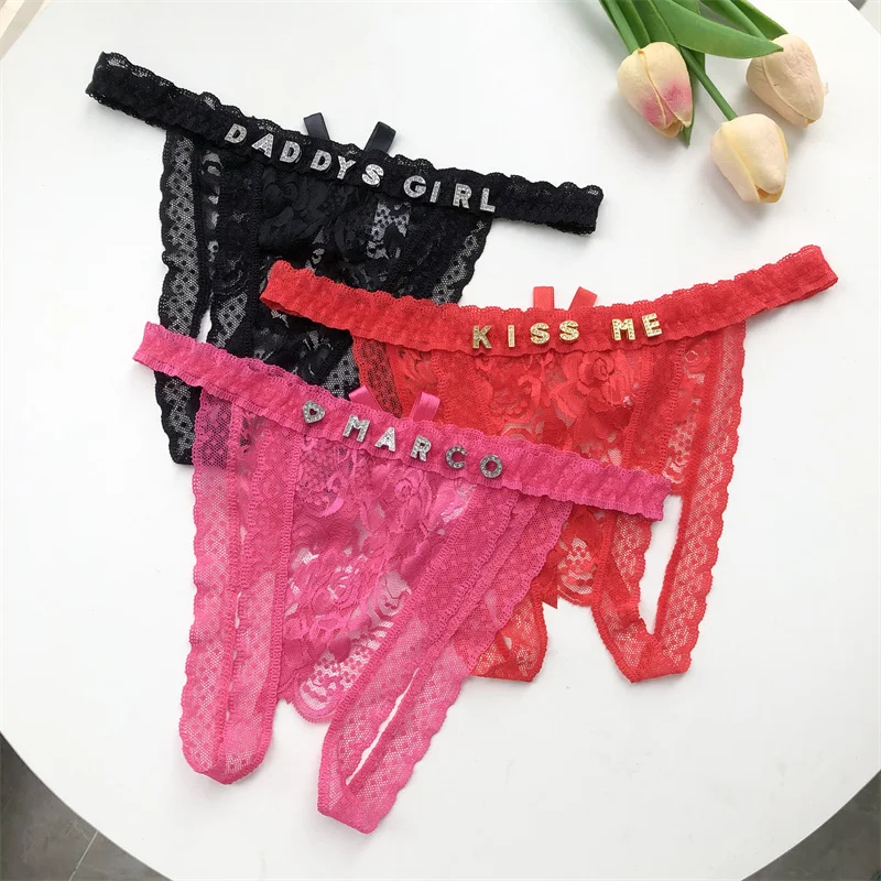 Maßgeschneiderte G-String-Höschen, Kristallbuchstaben, personalisierter Name, Damen-Sexy-Spitze, offener Schritt, Unterwäsche, erotischer Tanga-Bikini