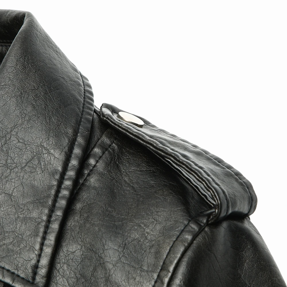 سترة نسائية غير متماثلة بسحاب من البولي يوريثان - ياقة دوارة وحزام قابل للتعديل |   جيوب بسحاب جانبي/كتافيات للكتف |   بلاك روك ركاب