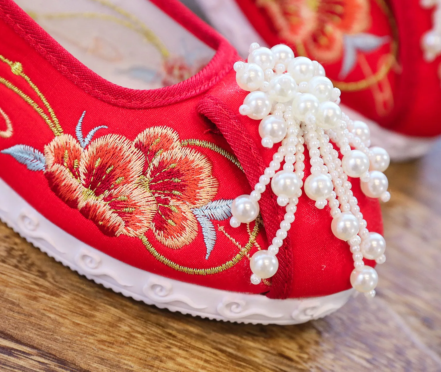 Hanfu – chaussures rétro pour Costume chinois, chaussures de mariage brodées avec perles rehaussées, Xiuhe