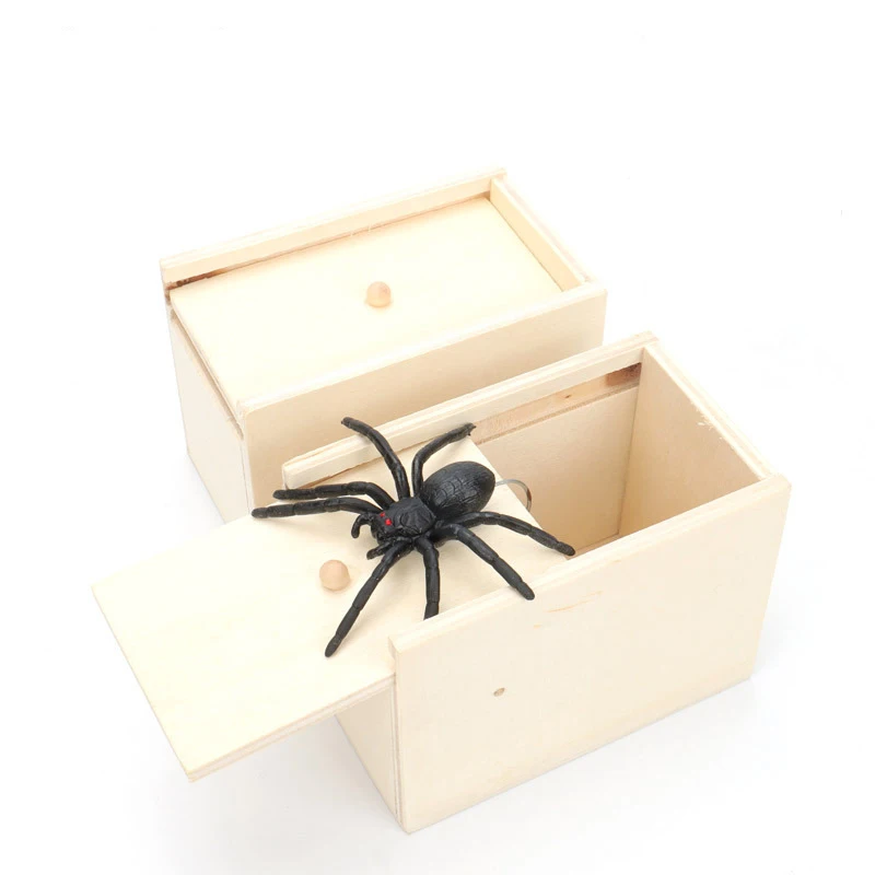 Novelty Funny Scary Box Prank Gift Spider Wooden Gadgets Prank Creative Tricky Joke Surprise Kids Adult Halloween Toy Gifts