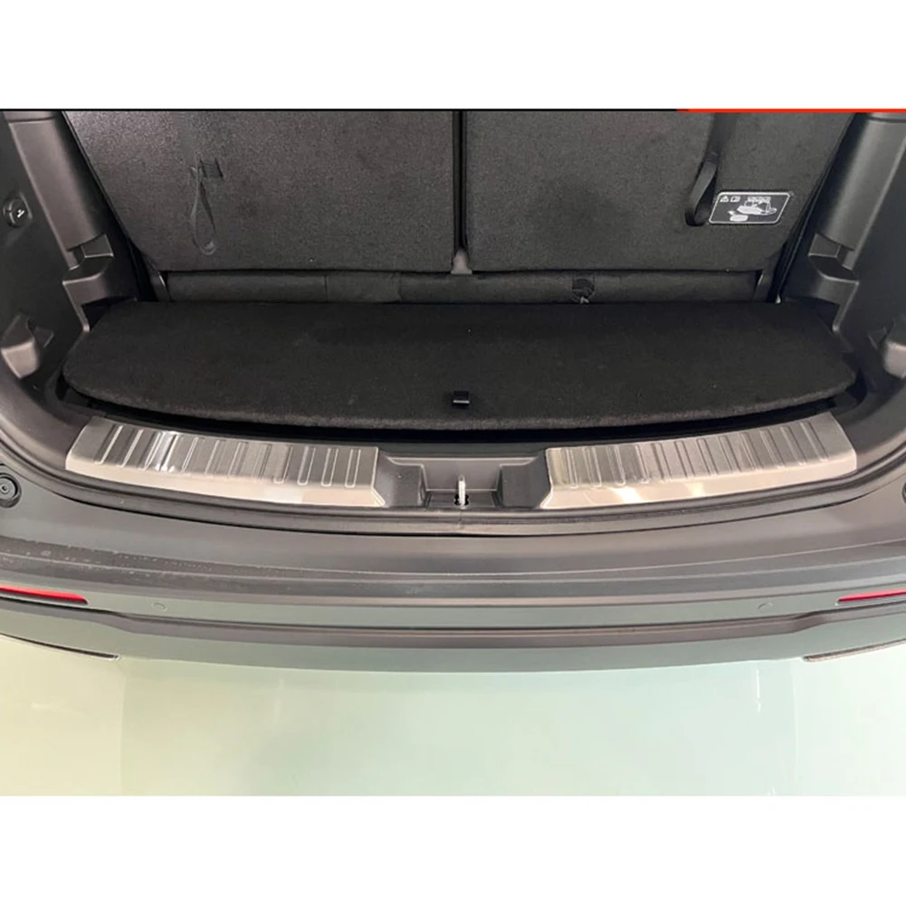 Car Trunk Door Guard Strips Sill Plate Protector Rear Bumper Guard Trim Cover Strip for Honda CRV CR-V 2022 2023 Silver