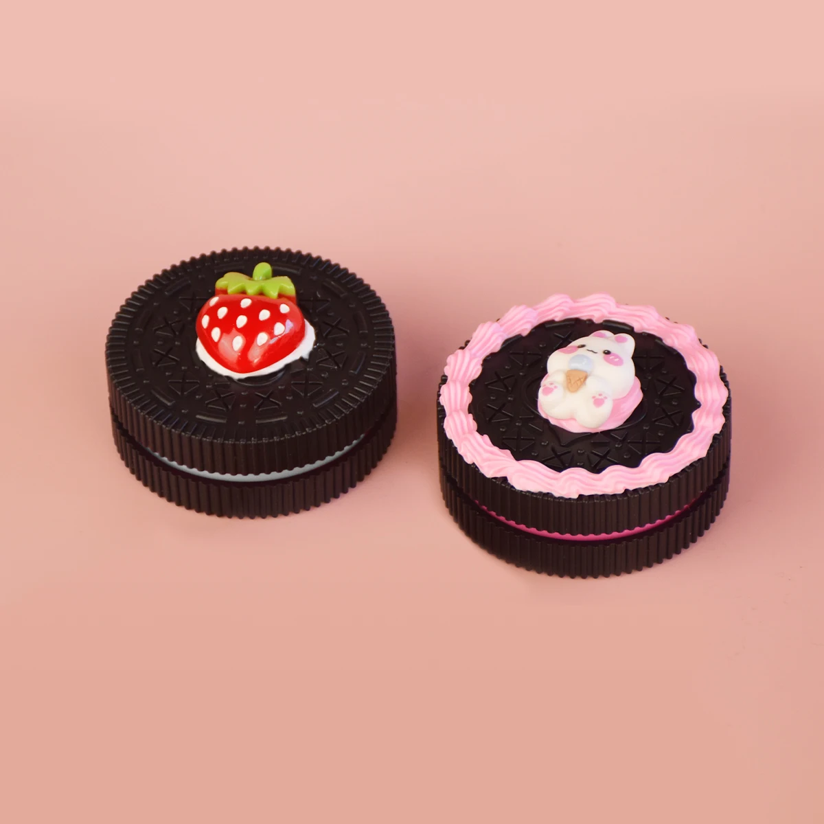 1pc,PVC , Spice Grinder, Cute Biscuit-shaped Spice Grinder, Creative cake decoration Creative Grinder,Kawaii Grinder For Kitchen