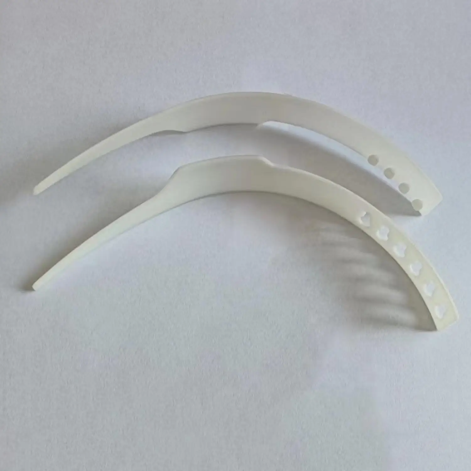 Soporte de cuello ajustable para hombres y mujeres, Clips para cuello de camisa integrados, trajes invisibles, potenciador de inserción de escote, 1 ud.