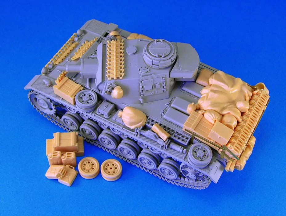 1:35 Die-casting Resin Model Assembly Kit No. 3 Tank Pileup Conversion Parts (No Etching) Unpainted1800