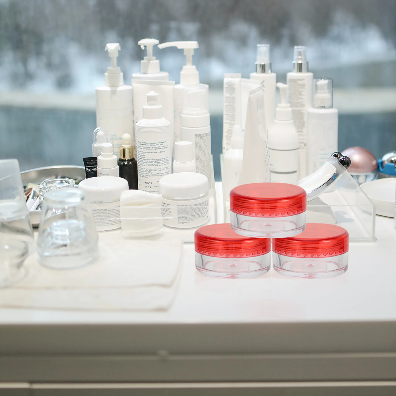 44 Stück Cremebehälter, Kunststoffgläser, gemischte Stile, tragbarer Aufbewahrungskoffer für Reise, Lotion, Creme, Shampoo