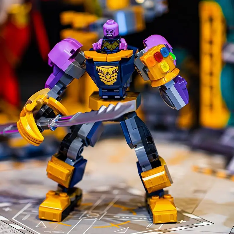 

New HOT The Avengers Building Blocks Model Thanos Movie Figure Desktop Decoration Ornaments children Gifts collection Toys