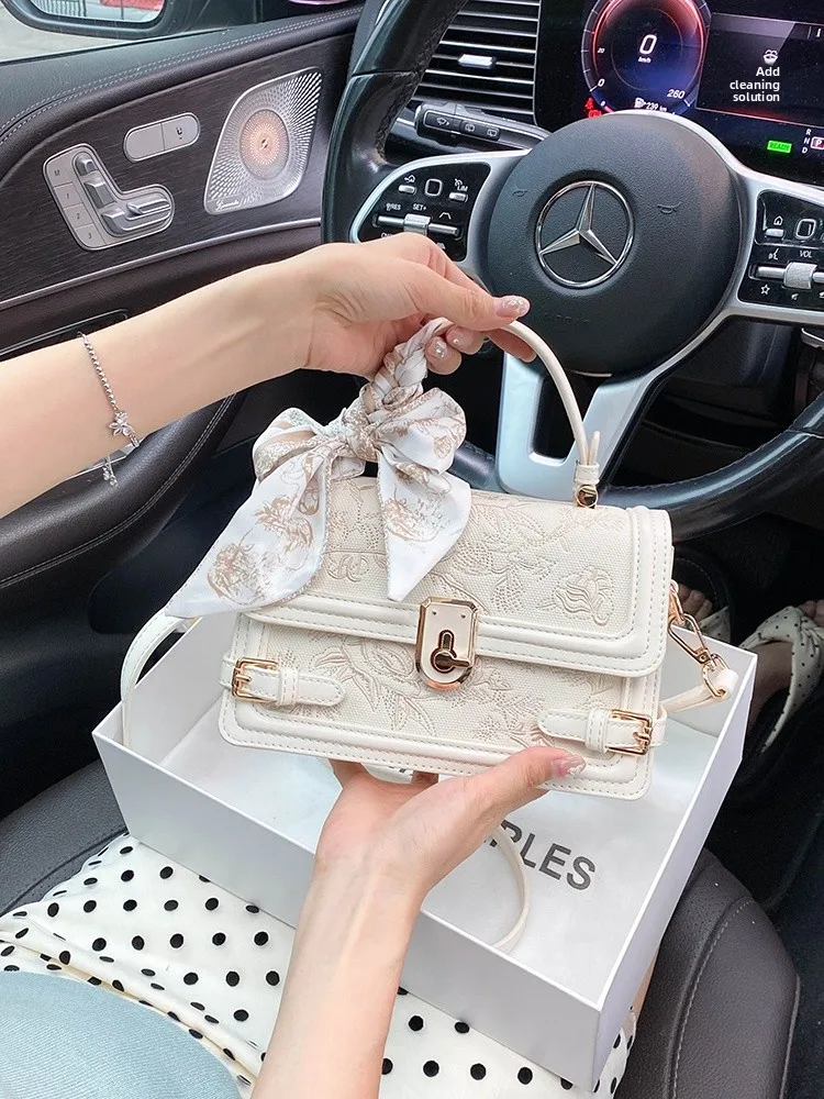 borsa-a-tracolla-da-donna-mack-jharles-nuova-collezione-2026-stile-cinese-ricamata-con-lavorazione-artigianale-piccola-borsa-quadrata-sensazione-di-lusso