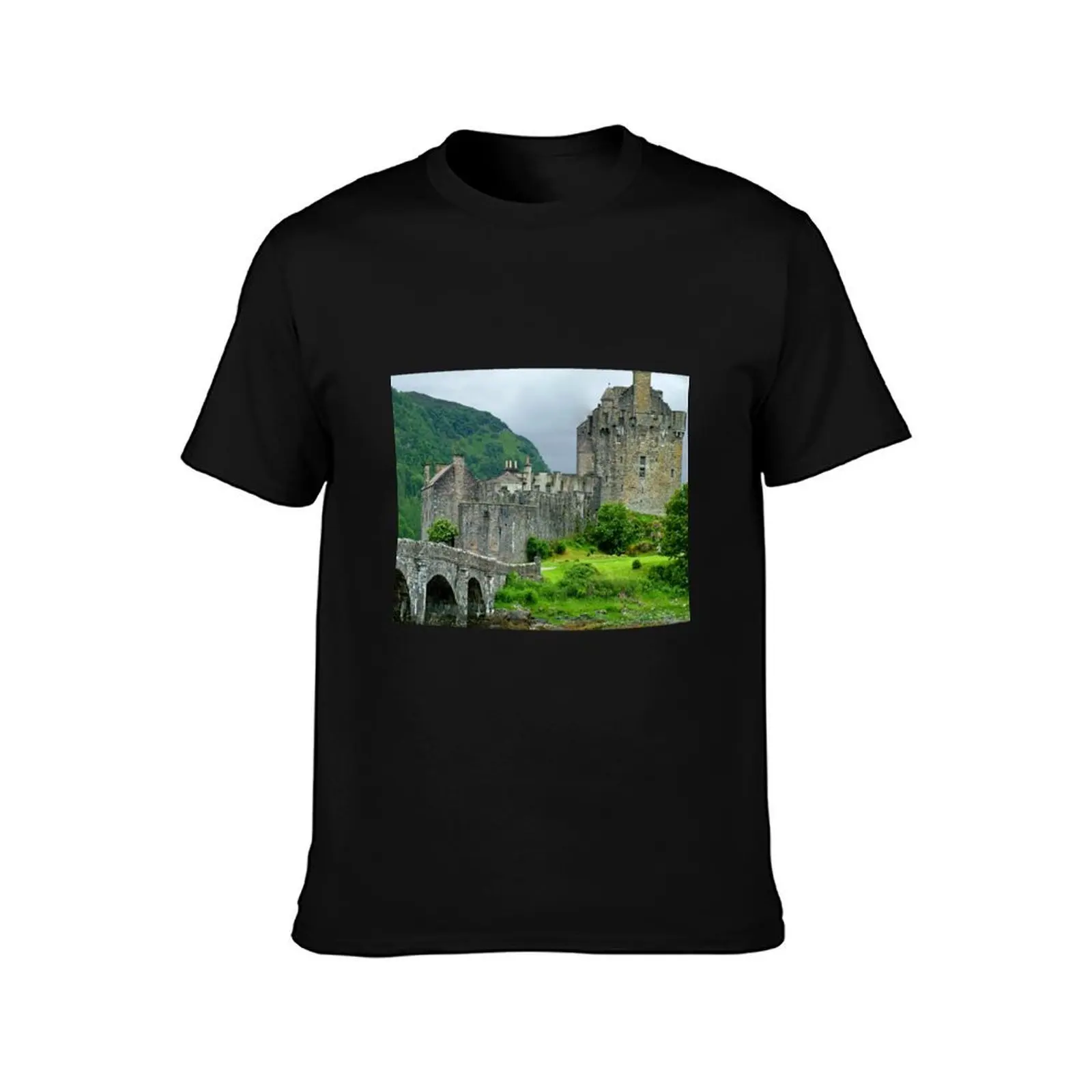 Highland Castle T-Shirt, Summer Casual Cotton Tee, Oversized Streetwear Tops, Vintage Graphic Print, Loose Fit Short Sleeve