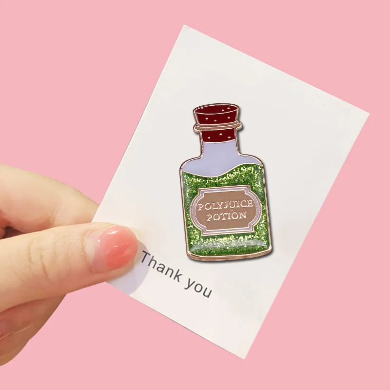 ماجيك مجمع حساء التحول شارة الماء السحرية الإبداعية بروش الأزياء والمجوهرات هدية الديكور على ظهره