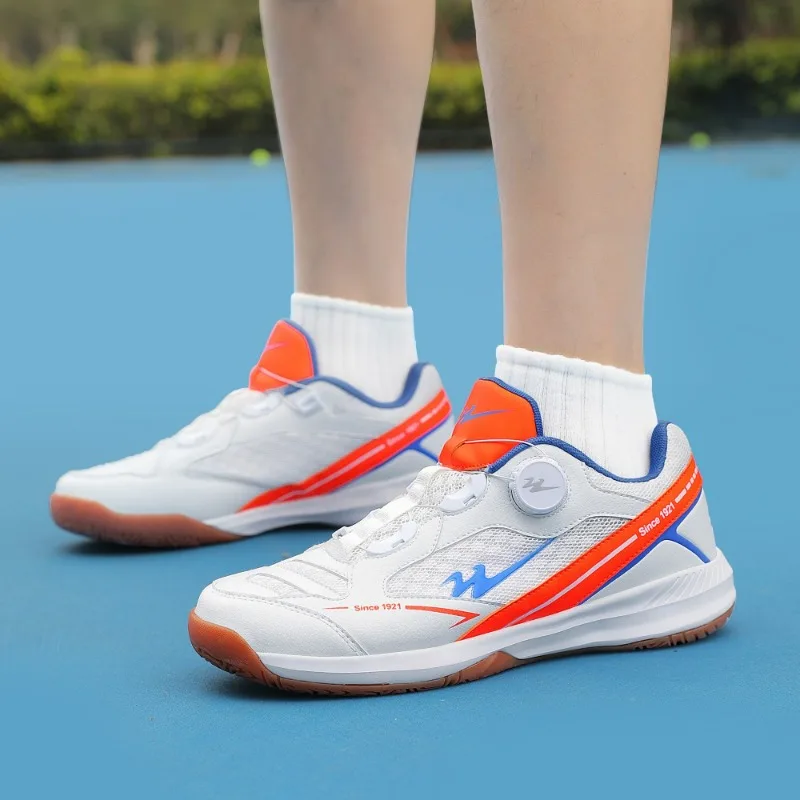 

2025 New Badminton Shoes Mens Womens Designer Court Shoes Unisex Top Quality Sport Sneakers Couples Anti Slip Gym Shoe