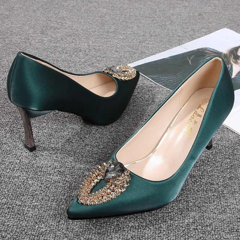 

Luxury Rhinestone Decoration Design High Heels Women Sexy Pointed Stiletto Sandals Elegant Wedding Bridal Shoes Zapatos De Mujer