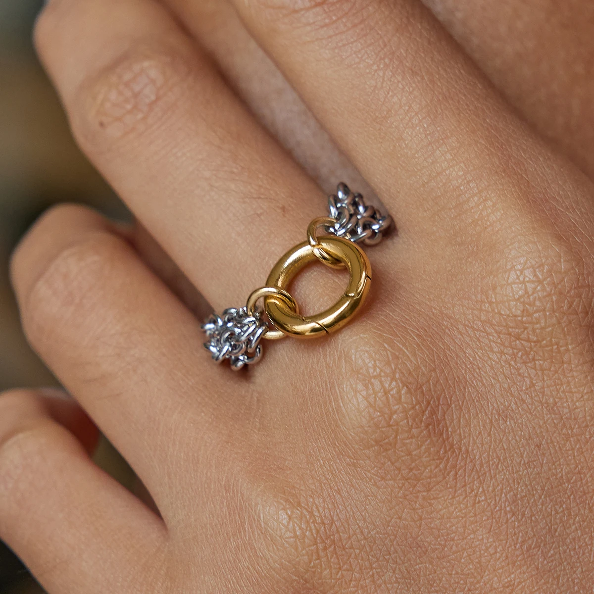 

AIKOER Minimalist 18K Gold Color Plated Stainless Steel Double Color Three Layer Chain Ring Stackable Chain Ring Women's Jewelry