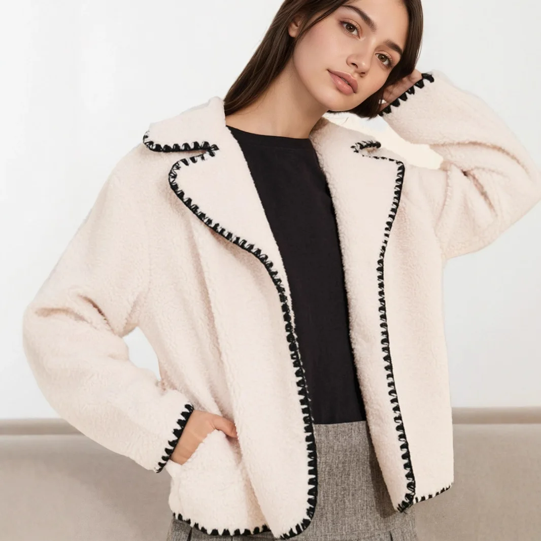 秋冬ファッショナブルなレーストリムラムファー厚手オーバーサイズコート、女性用エレガントなアウターウェア