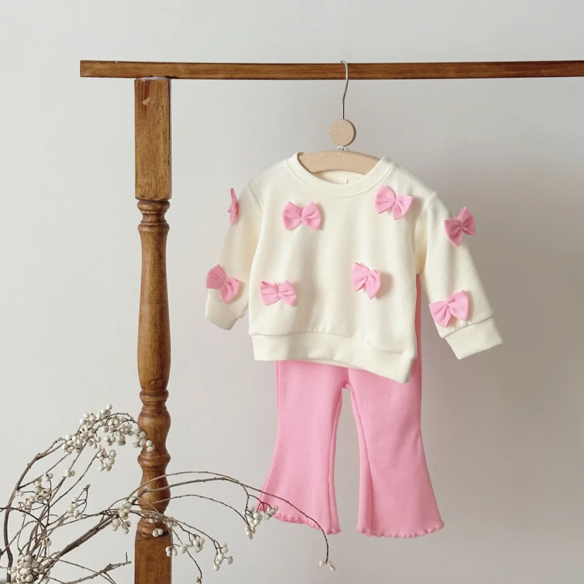 

Spring Autumn Baby Clothes Set Outfit Newborn Bowknot Long Sleeved Top + Pink Cute Flared Trousers Infant Fashionable Set