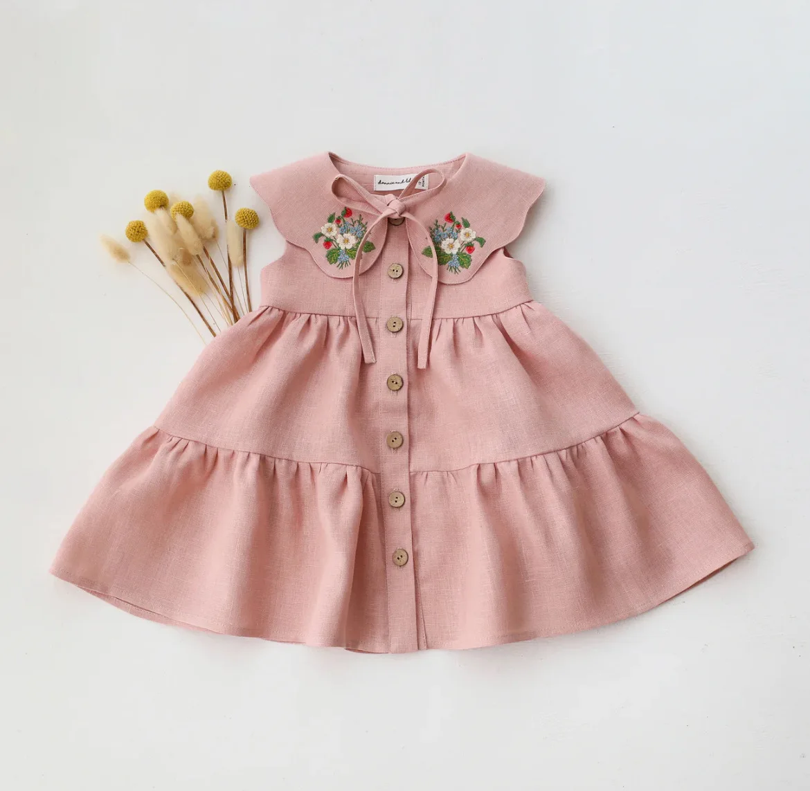 2026 Summer New Girl Baby Baby Cotton and Hemp Sleeveless Vest Dress  Embroidered Small Flowers Countryside Style Dress