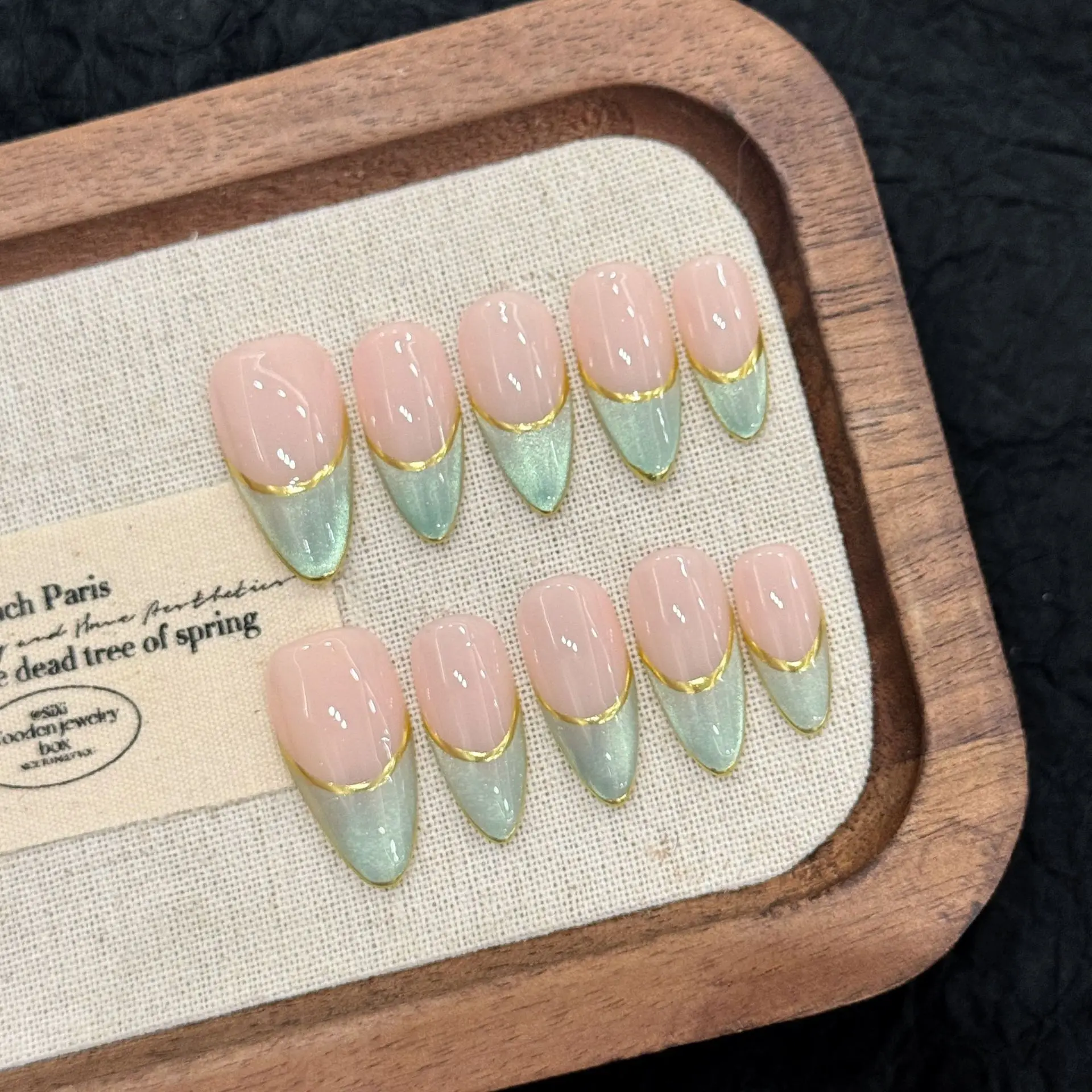 

10pcs Handmade Almond French Press On Nails Green Cat Eye Gold Edge Design False Nails Wearable Manicure Nails Art Tips