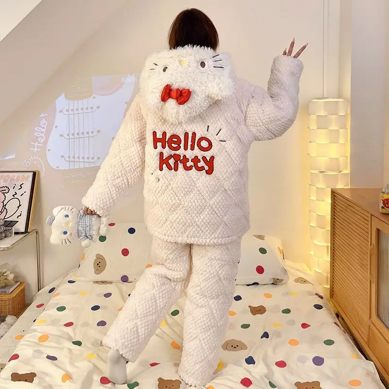 

Hello Kitty Coral Velvet Pajamas Set for Women Sanrio Autumn Winter Princess Style Sweet Cute Thickened Warm Home Clothes Set