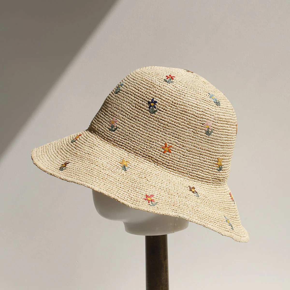 2026 NEUER Raffia-Strohhut für Damen, Sommer-Version des Sonnenschutzhutes mit breiter Krempe, Strand- und Urlaubshut, faltbar – Detail 9