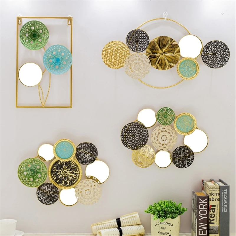 Elegant Metal Wall Art Hangings Ornament for Room Outdoor Space