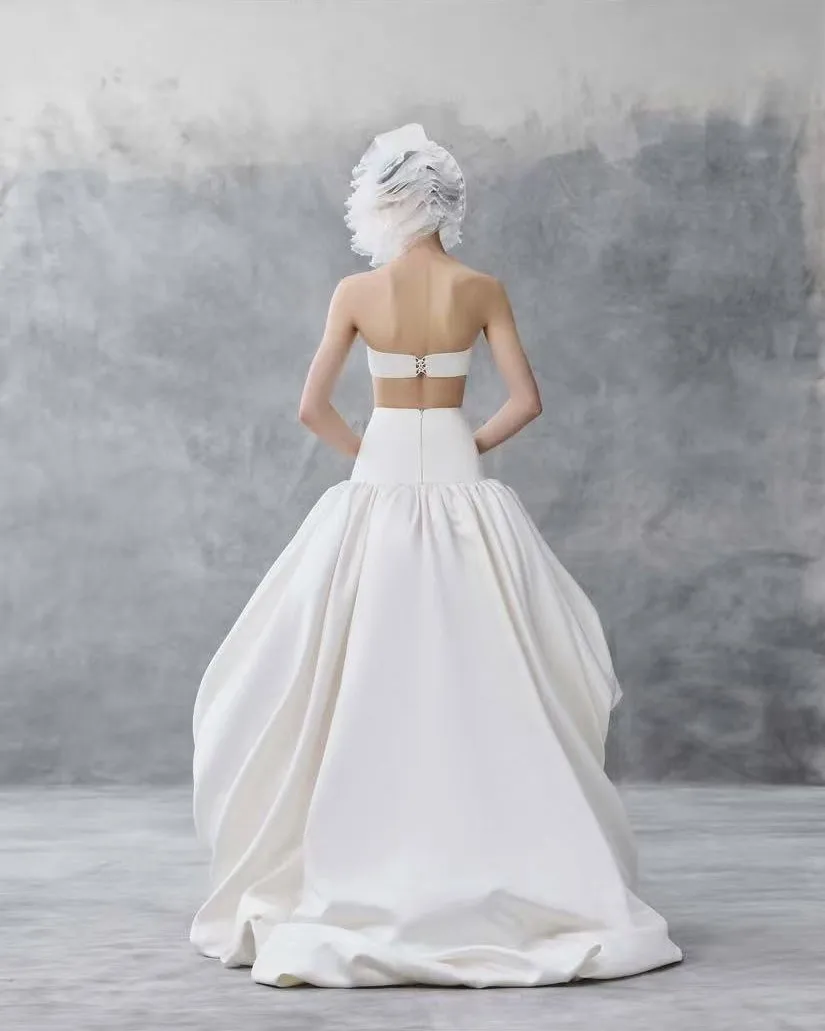 2 ピースブライダルドレスタフタフリル高低ウェディングパーティードレスシャーリングバックレスオフショルダーブライダル衣装カスタムメイド