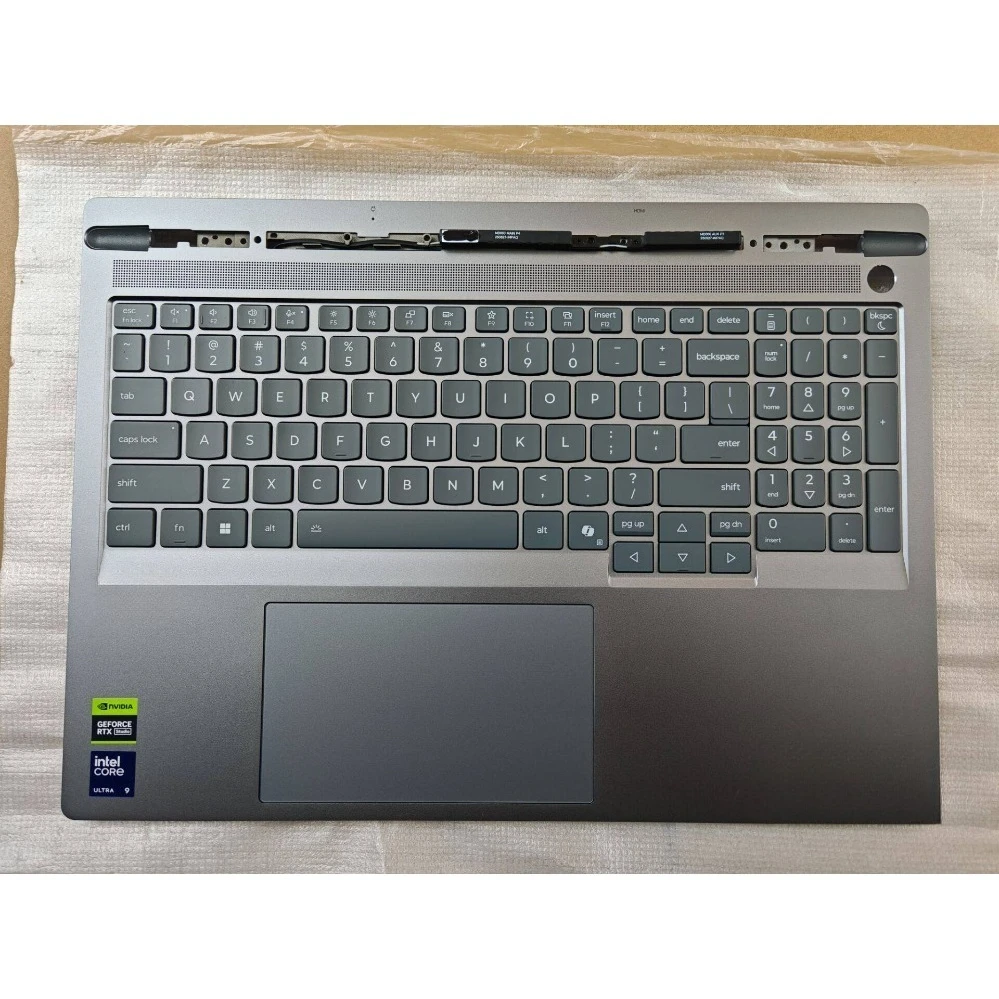 C Shell Integrated With Keyboard For Lenovo ThinkBook 16p G6 IAX 16p G6 ADR 2025 Version Laptop（002）
