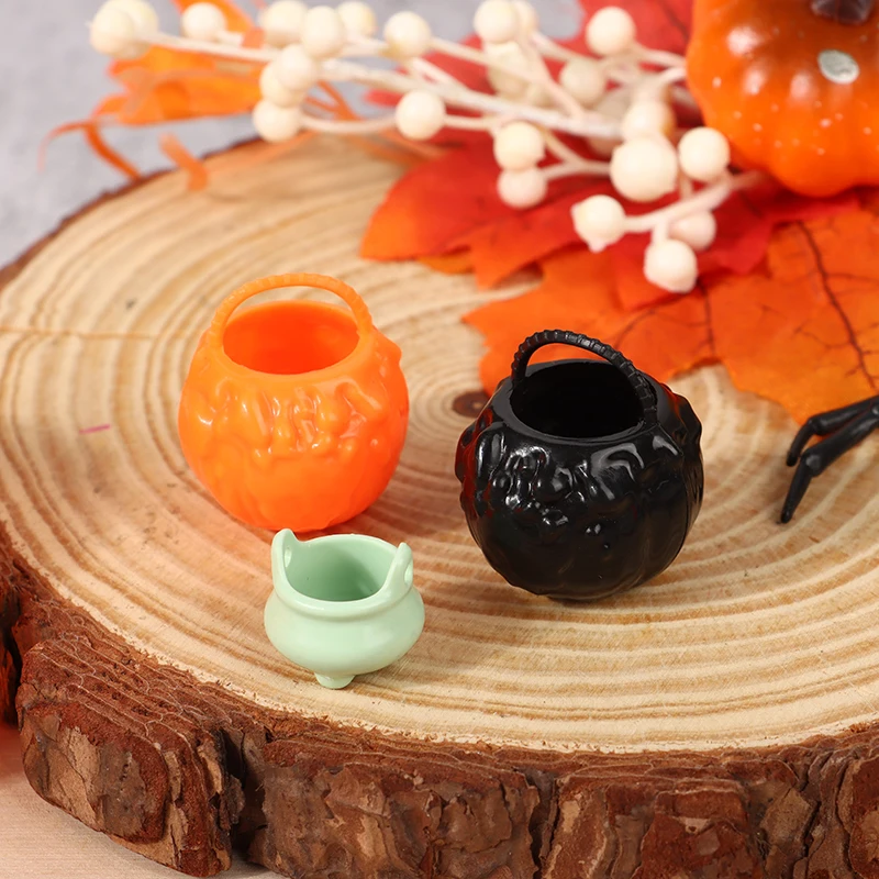 2pcs Halloween Mini Cauldron Miniature Mini Halloween Candy Bucket Pot Witch Cauldron Decoration Accessories