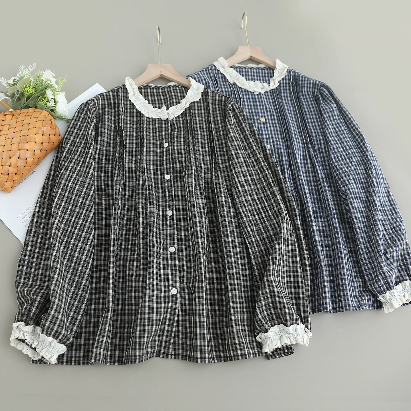 

Japanese Vintage Mori Girl Plaid Lace Patchwork Cotton Shirts Women Autumn Stand Collar Long Sleeve Casual Loose Blouse Tops