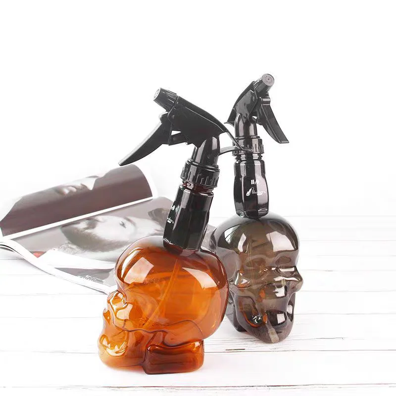 

Professional 500ML Hairdressing Spray Bottle Skull Head Design Barber Watching Can Haircut Tools Accessories For Hairdresser