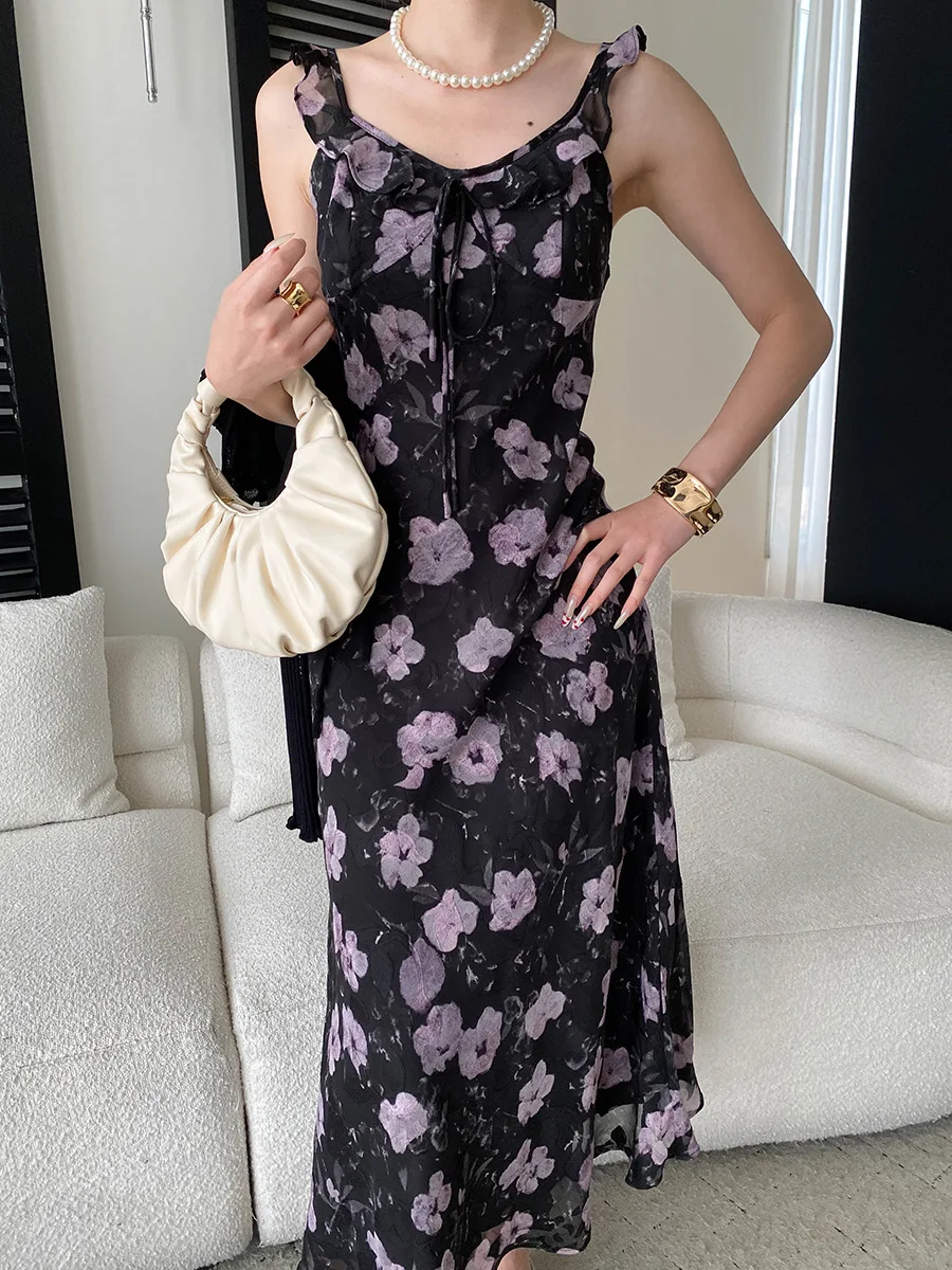 Frühlings- und Sommer-Set für Damen: Rüschenkleid mit Schnürung und Blumenmuster sowie Strickjacke – Detail 18