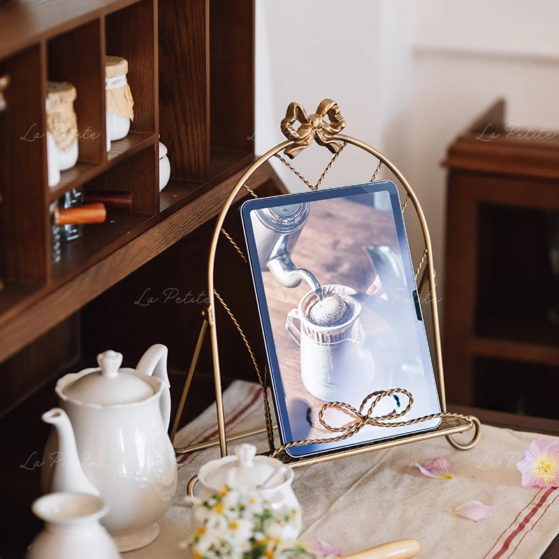 Vintage Pewter Bowknot Cookbook Stand, Elegant Tablet Holder, Decorative Book Display, Home Decor Accent