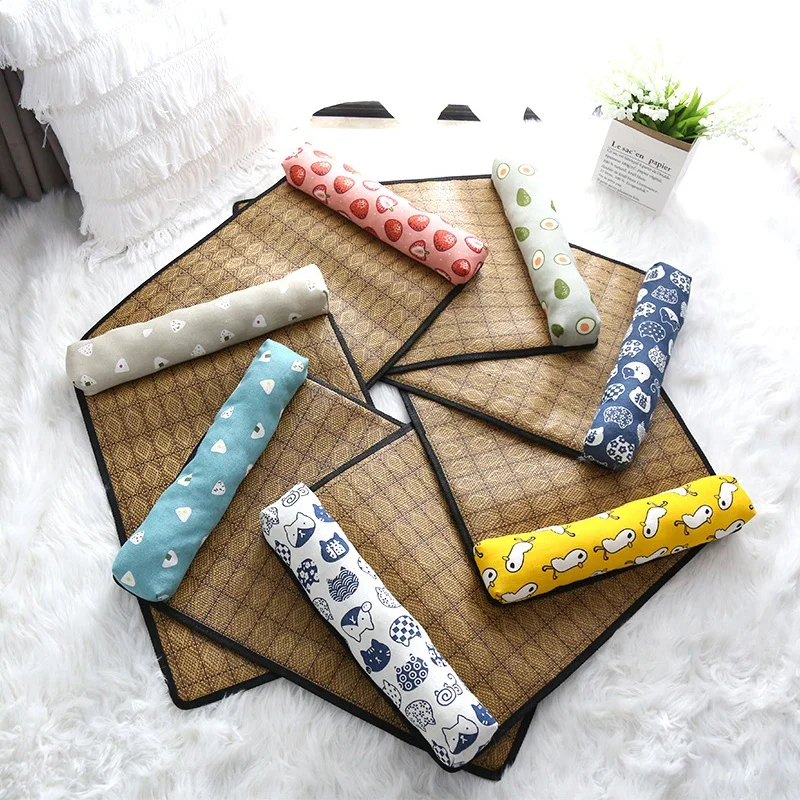 

Safe Cute Print Pet Cooling Mats Washable Foldable Dog Cooling Mat Breathable with Pillow Pet Sleeping Pad Indoor