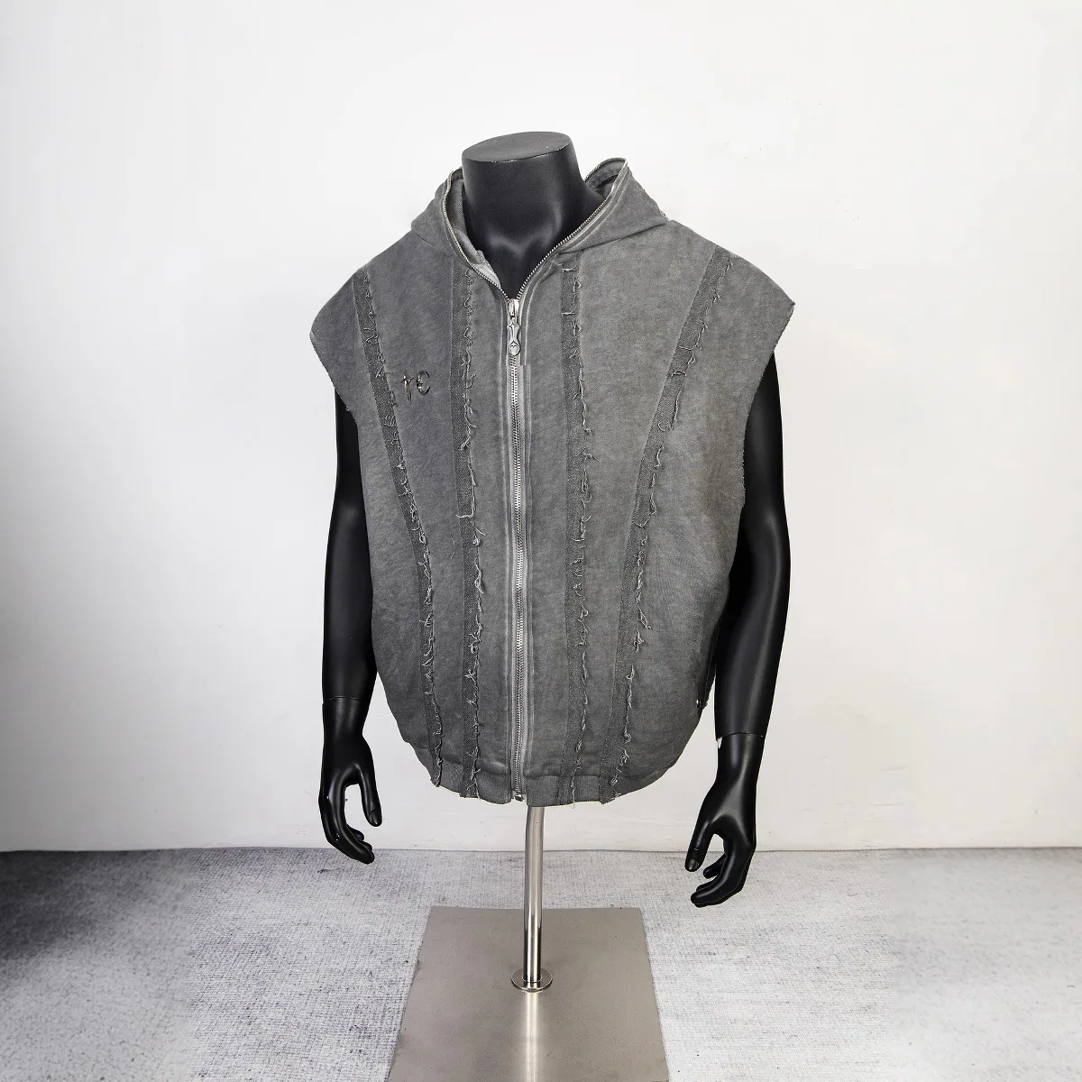 

Thug Club 2026 New Distressed Washed Dirty Gray American Streetwear Hoodless Hoodie Patchwork Vest