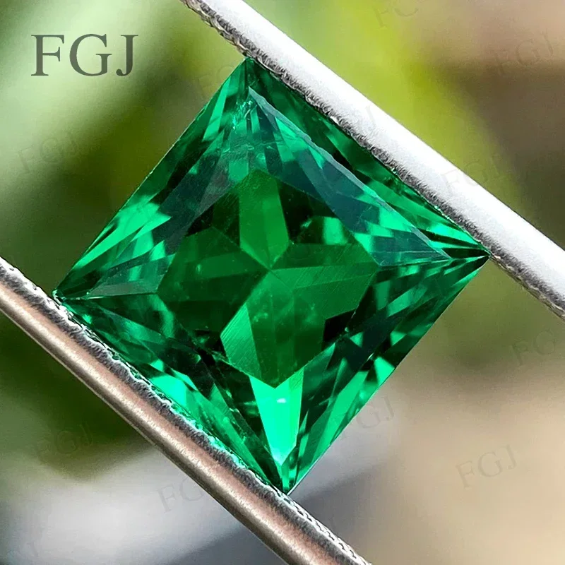 

Princess Cut Lab Grown Colombian Emerald Hydrothermal Synthetic Gemstone Inclusions Inside Pendant Material With AGL Certificate