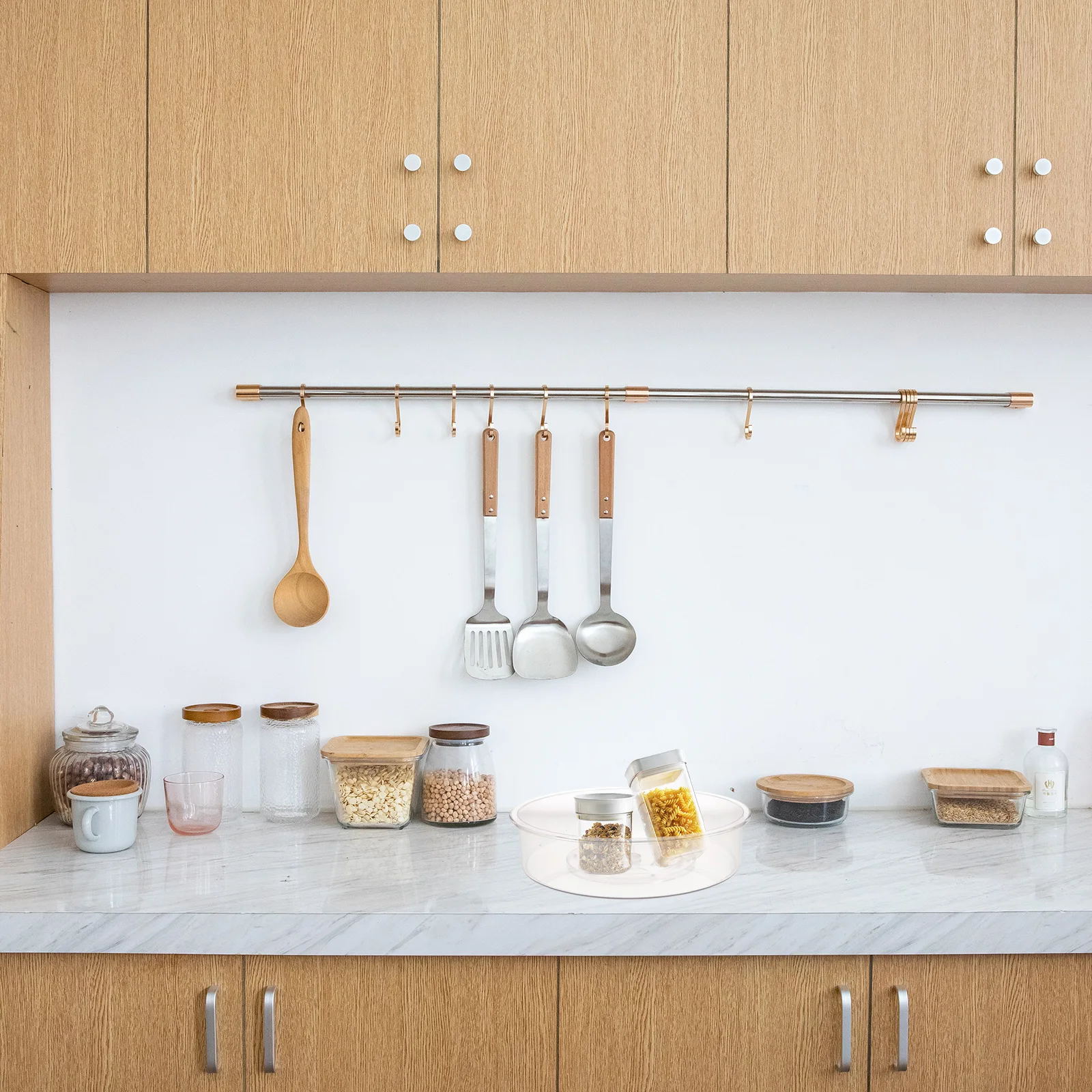 

Seasoning Plate Stand Plastic Spice Rack Pantry Bin Bottle Shelf Turntable Storage Shelves