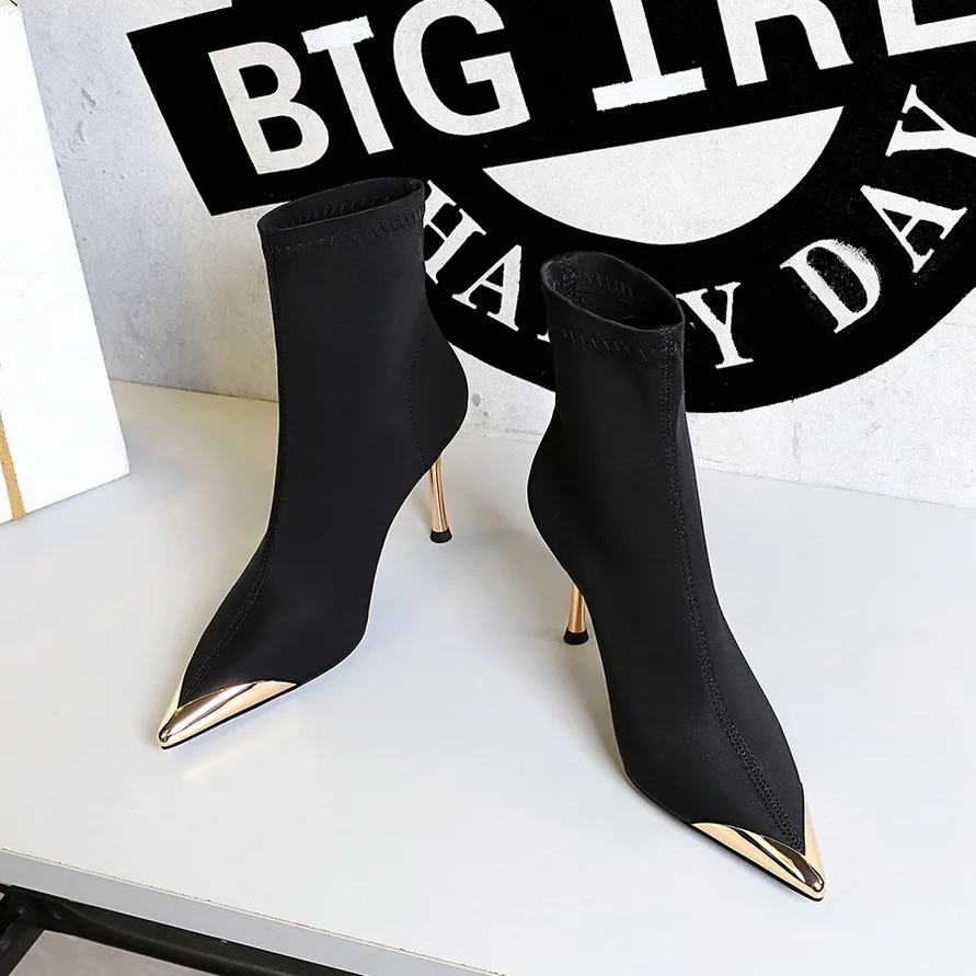 

Style Fashion Banquet Women's With Slim Heels Super High Heels Elastic Lycra Metal Pointed Short Boots Dance Shoes туфли женские