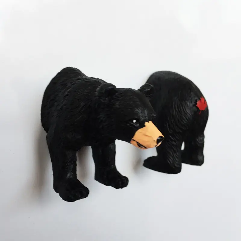 Canadian creative tourism commemorative crafts, brown bear combination ornaments, figurines, magnetic refrigerator magnets