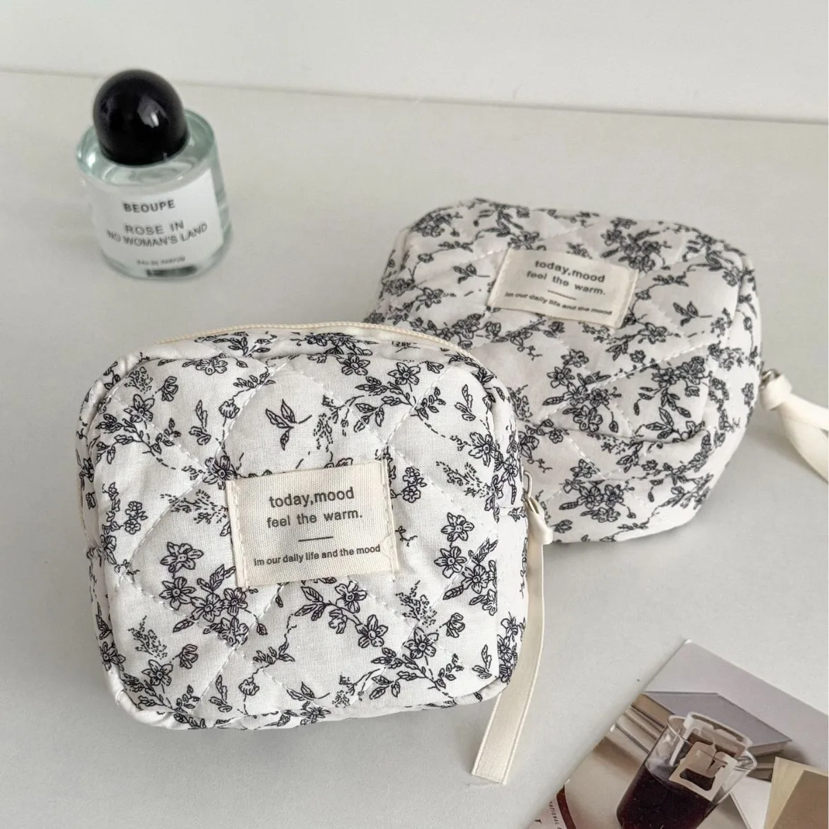 

Vintage Floral Women's Small Square Storage Bag Purse Plaid Ladies Cosmetic Bags Quilted Portable Female Travel Makeup Case