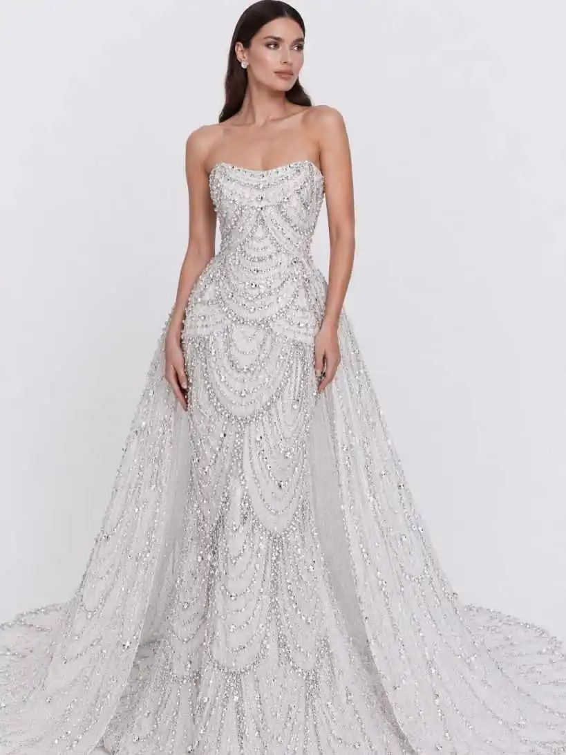 Customized Elegant Wedding Dresses Strapless Sleeveless With Train Beading Crystal Sequins Bridal Gowns Vestido De Novia