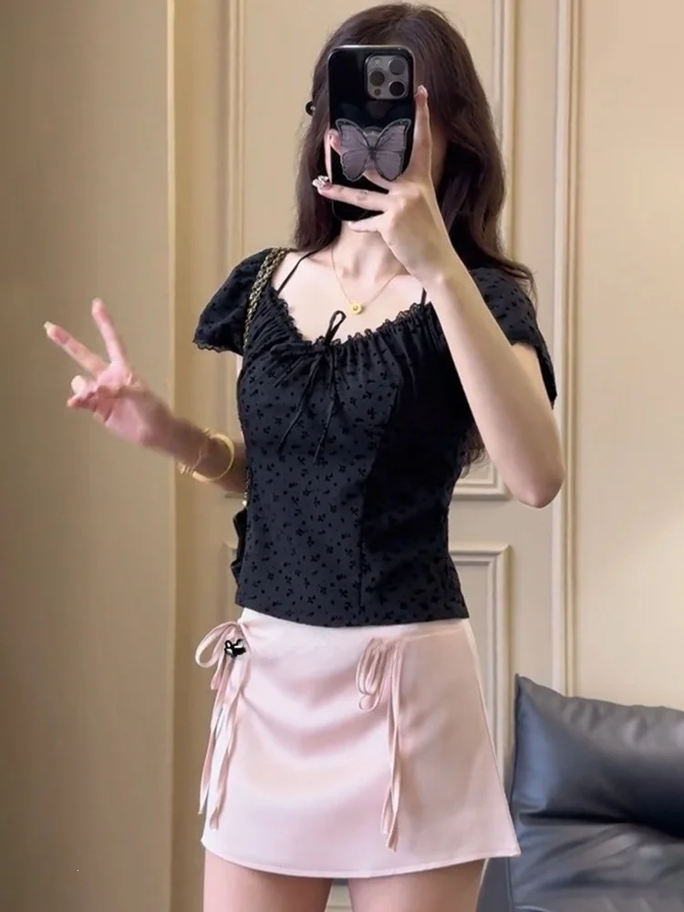 Stunning Black V-Neck Top And Pink Bow Half Skirt Set Summer Casual Style Women's Long Sleeve Fashionable Outfit Polyester Fa...