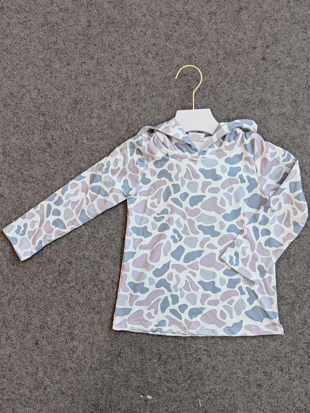 

Топы с длинными рукавами для маленьких мальчиков Серые камуфляжные топы с капюшоном и длинными рукавами для маленьких мальчиков