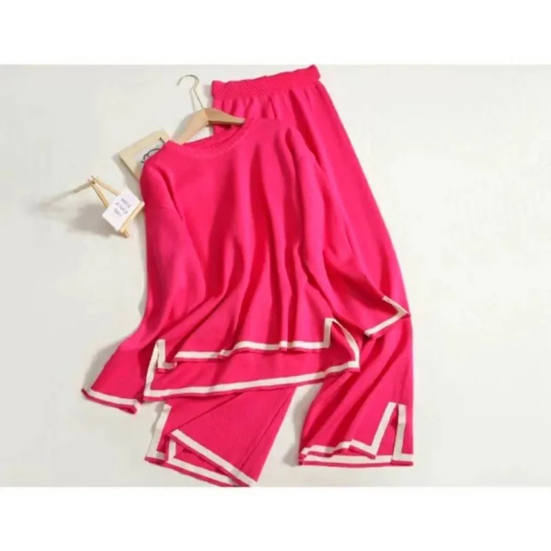 素敵なニット素材の女性用秋のオフィスレディーススーツ、ニットツーピースセット、パジャマ、サイドスリット入り長袖ハイウエスト