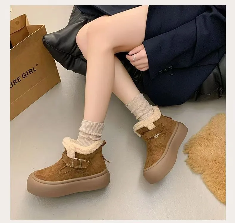موضة أحذية الثلوج النسائية 2025 الخريف والشتاء جديد طالب أحذية بوت قصيرة أحذية قطنية كبيرة الصوف سميكة متوسطة المساعدة