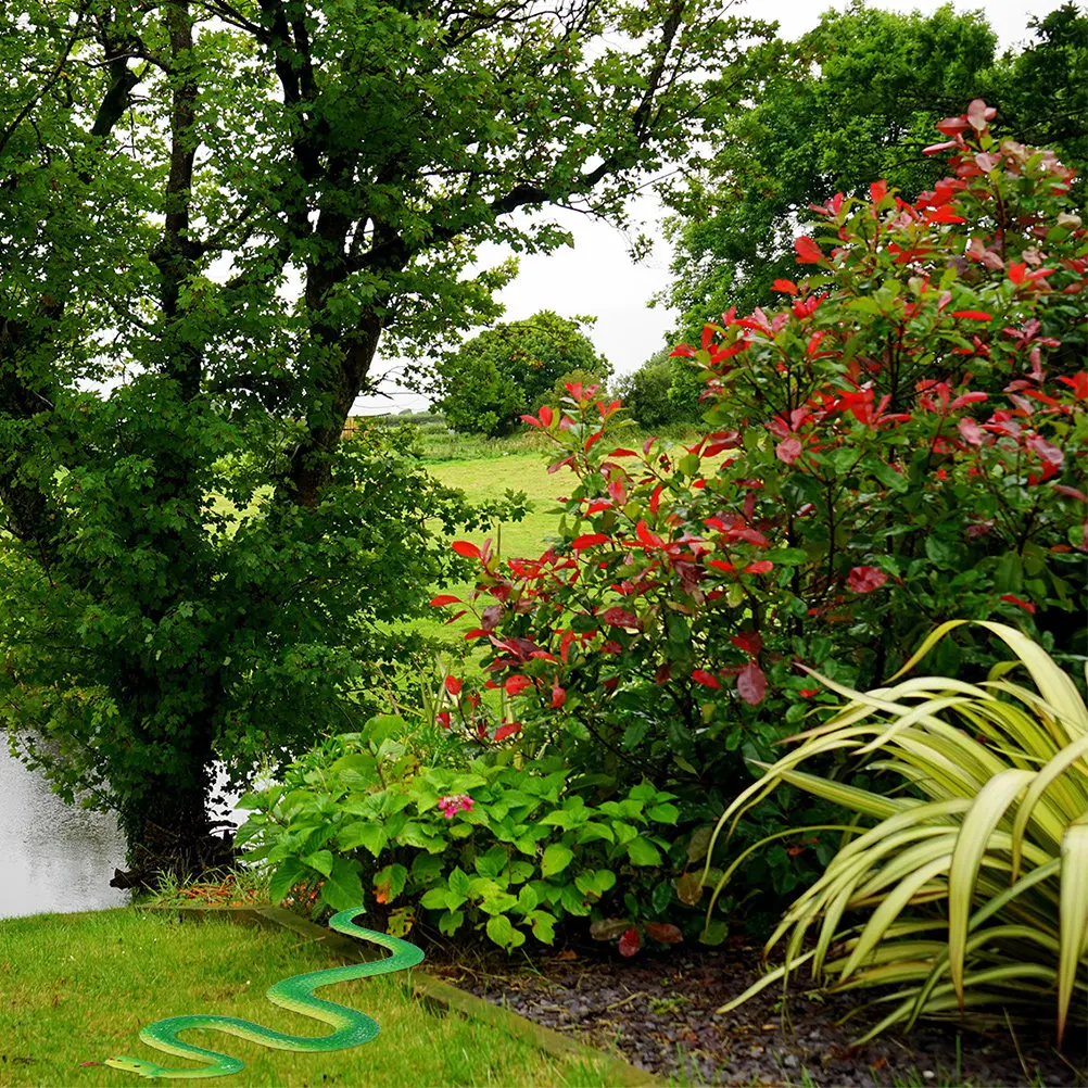 

2Pcs Simulation Snake Rubber Prank Props Artificial Realistic Snake Sculpture Halloween Party Garden Plant Pot Decoration